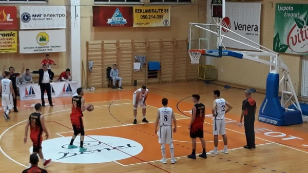 Mladost uzela mjeru Tuzlacima, Prvenstvo BiH