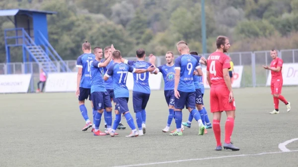 Kozara lako pala, Prva liga Republike Srpske