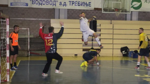 Leo pao u zadnjoj sekundi, Premijer liga BiH