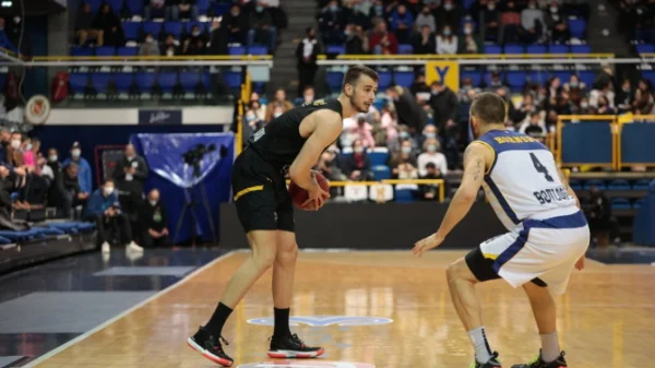 Partizan slavio u Parizu, EuroCup - Group A