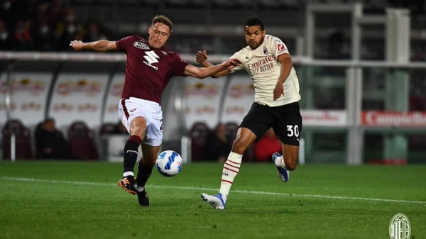 Kiksevi Milana i Napolija, preokret Rome, Italija: Serie A