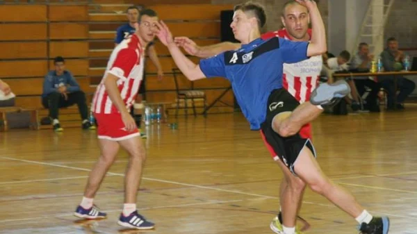 Leo pao pred Lokomotivom, Prva liga RS