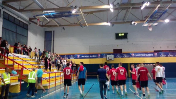 Poraz na oproštaju, Premijer liga BiH